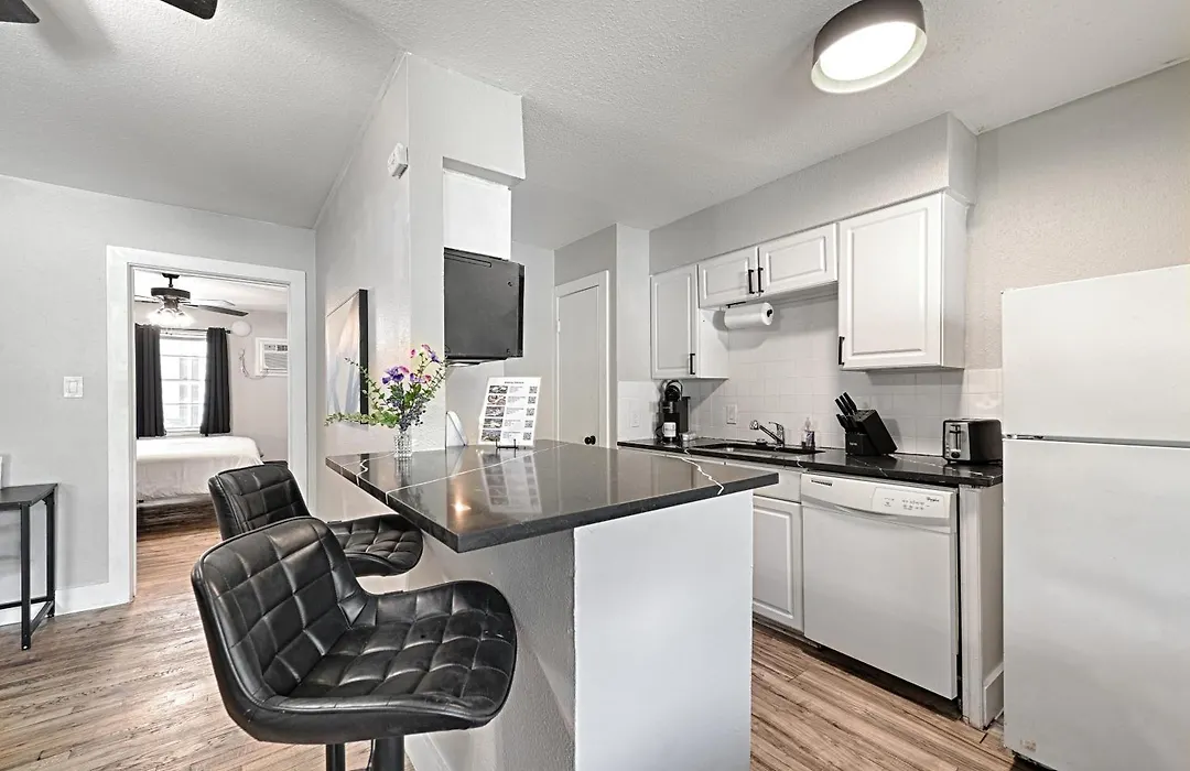 Cityplace Bnb Aparthotel-1